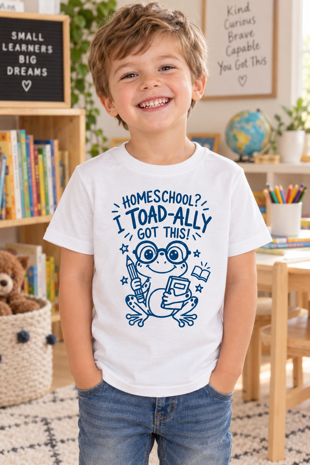 Camiseta Homeschool para Niño, Diseño de Rana, "Toad-Ally Got This" 1 Sunny la Sombrilla Amarilla